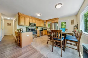 Sunrise Retreat - Sleeps 12, Lakefront Home with Hot Tub - Image 4