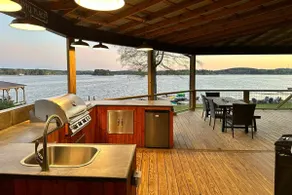 Eagles Nest on Lay Lake: Firepit & Stunning Views - Image 3