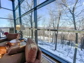 Stunning Luxury Home Direct Ski Access and Hot Tub - Image 5