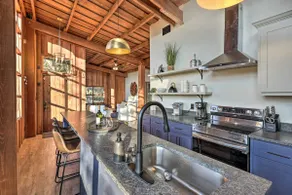 Fort White Retreat: Deck & River Access! - Image 2
