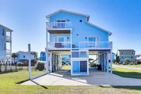 For Families & Pets! Oceanside Oak Island Getaway - Image 2