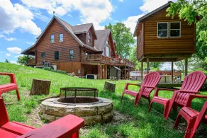 Wonder Bear Lodge - Hot Tub | 6 King Beds | Sleeps 16 | Private Heated Pool - Image 3