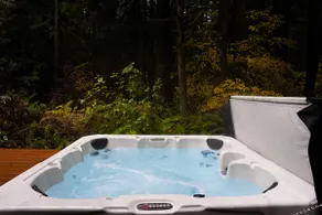 Romantic Mt. Baker Cabin | Hot Tub + Fireplace - Image 4