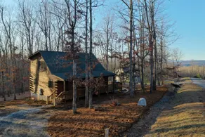 Mountain View Cozy Cabin - Penny's Peak - Image 2