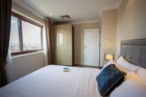 Rare Central 2BR Serviced Apt. Pool+Gym+WiFi+Sauna - Image 4