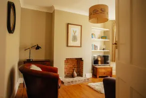 Bell Cottage by inspirestays.com - a cottage that sleeps 4 guests in 2 bedrooms - Image 2