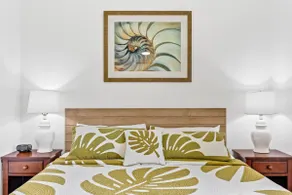 Pono Kai Resort B304, Oceanfront, Walk to Town, Steps to Beach, AC - Image 3