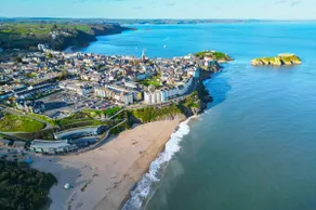 Skylark - 2 Bedroom Apartment - Tenby - Image 3