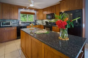 Beachfront-3 Bedroom-Pool-Gym-Walk to Restaurants - Image 5