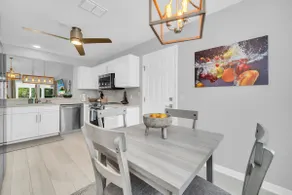 Waterfront 3Bed in The Villages - Image 3