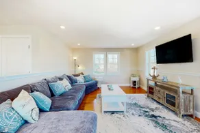 Charming Home with Rooftop Deck & Ocean Views - Image 5
