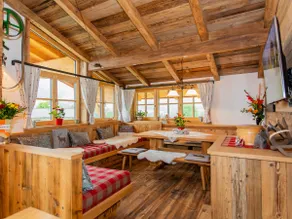 Cosy holiday home with lift near ski lift - Image 5