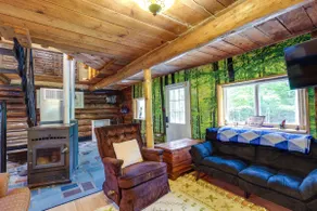 Cozy Elizabethtown Cabin w/ Fire Pit! - Image 4