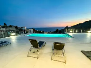 Luxury villa sea views,heated pool and jacuzzi - Image 3