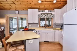 Private lakefront home, dock, enclosed porch, - Image 4