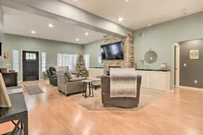 Crystal Bay Home w/ Fireplace Near Ski Resorts - Image 4