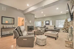 Crystal Bay Home w/ Fireplace Near Ski Resorts - Image 5