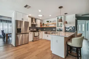 Heated/private pool- fenced yard-kid/pet friendly! - Image 2