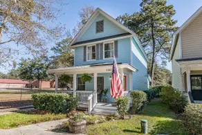 Newly Renovated listing! Cottage on Broad - Image 5