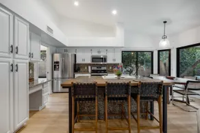 Beautiful 3BR Modern Home with Heated Pool - Spring Training and Golf Haven - Image 4