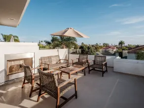 Large Beach Home w/ Rooftop, Walk to Everything! - Image 2