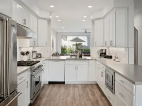 Large Beach Home w/ Rooftop, Walk to Everything! - Image 4