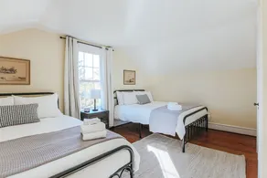 The Farmhouse at Wellington - Image 2