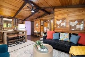 Cozy Cabin w/ Hot Tub 15 Min to Shenandoah Trails - Image 4