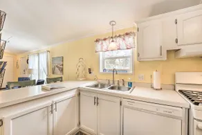 Charming South Haven Home - Great Location! - Image 2