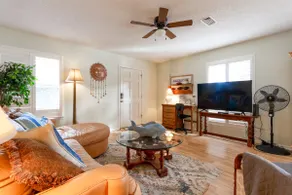 Quiet Condo ~ 10 Mi to Dtwn Pensacola - Image 5