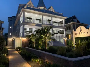 Luxury Oceanfront Penthouse Sweeping View &Hot tub - Image 3