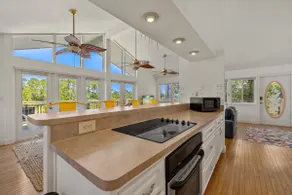 Kayak Cove: Bayfront with dock - A paddle in / paddle out resort - Image 5