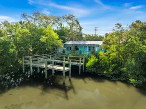 Rains Cottage: Waterfront - Image 4