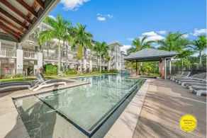Spacious 2 bedroom Whitsunday Waterfront Penthouse - Image 3