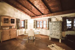 Historic design 130m² · Balcony & garden view - Image 4