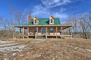 Quiet & Secluded Berea Cabin on 70-Acre Farm! - Image 3
