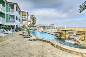 Corpus Christi Home w/ Golf Cart: Walk to Beach! - Image 3