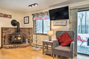 Hartford Escape w/ Fire Pit ~ 3 Mi to Ski & Golf! - Image 5
