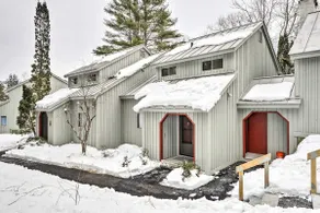 Hartford Escape w/ Fire Pit ~ 3 Mi to Ski & Golf! - Image 3