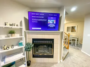 3BR/3BA • Parking for 2 • Near BSU & Downtown - Image 4