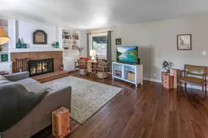 Celebration Chalet! Quant, cozy, a few blocks from BSU and close to downtown Boise, Fireplace, 4 beds, and seating for 6 Pets Welcome! - Image 5