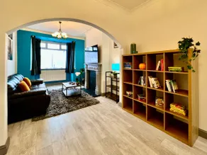 Bramhall House - Great for Contractors or Family Holidays - Image 4
