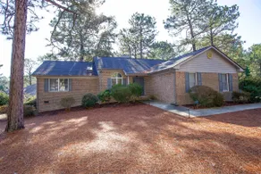 Palmer House - Pet Friendly 3 Bedroom Pinehurst Home - Image 2