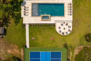 Romantic Luxe Estate Near Austin's Top Venues - Image 5
