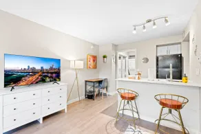 Stylish Modern Studio Close to Downtown and Domain - Image 5