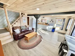 The Hideout Cabin | Steps to the Beach - Image 4