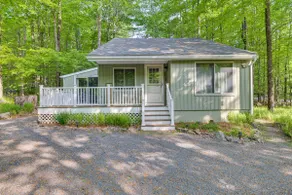 1 Block to Lake: Poconos Getaway w/ Fire Pit! - Image 3