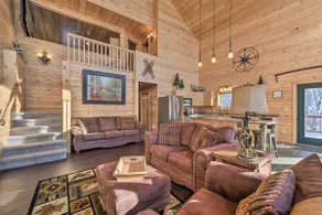 Paddle Ready: Hayward Lake View Retreat w/ BBQ - Image 3
