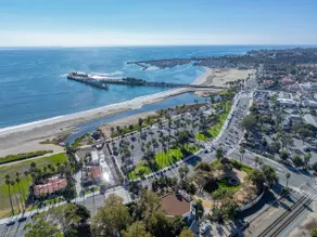 Nautical Breeze - Walk to Beach, Wharf, Downtown, & Funk Zone! - Image 4