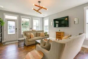 Coastal Home w/ Yard < 1 Mi to Old Town Bluffton! - Image 5